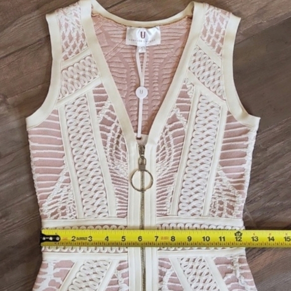 UK Forever Unique Sleeveless Embroidered Bodycon Bandage Dress, Size 0 - Picture 7 of 16